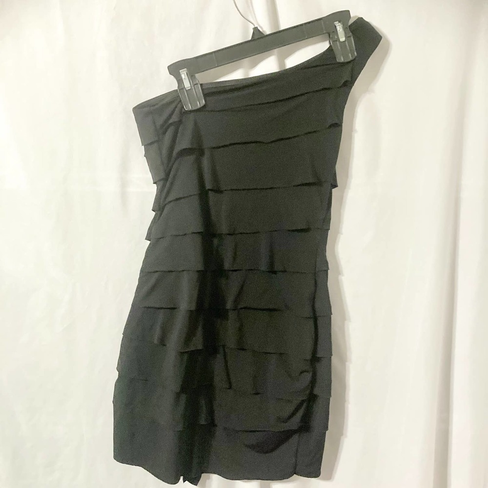 Ruby Rox Black One Shoulder Tiered Bodycon Dress Medium - Picture 3 of 8